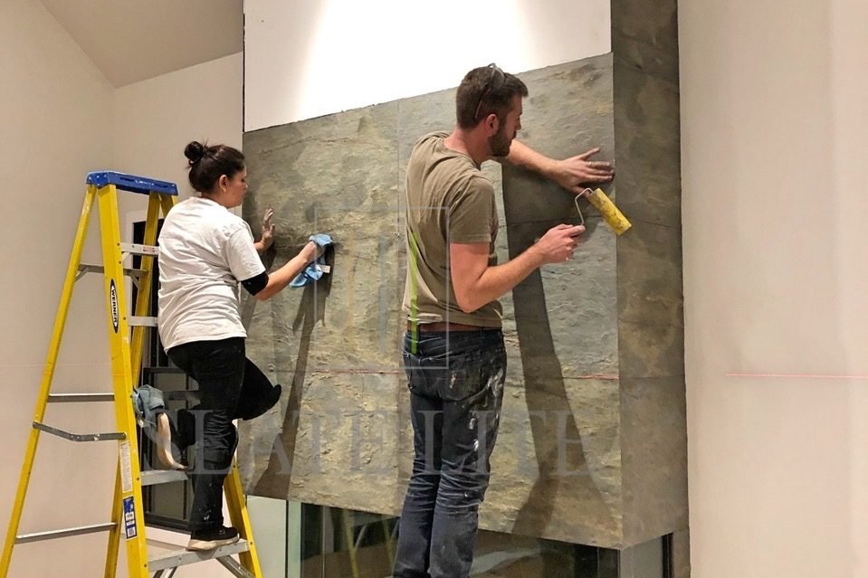 Fireplace_DesertRock_install_02